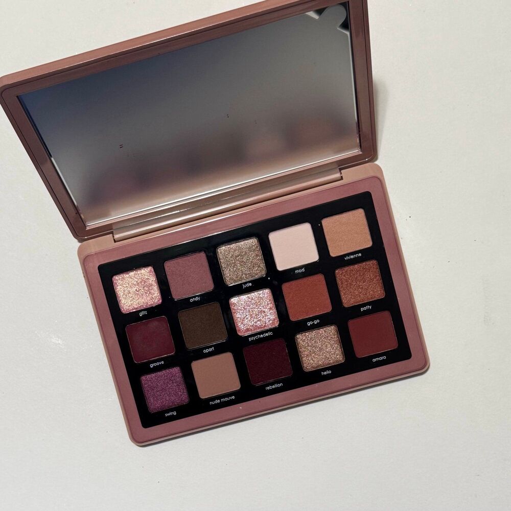 Natasha Denona Retro Eyeshadow Palette – Mauve & Rose Tones – Luxury Makeup